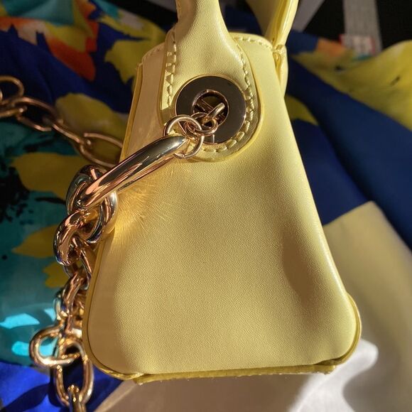 House of Want Shoulder Bag Optional Chain Link Strap Magnetic Closure - Picture 6 of 8